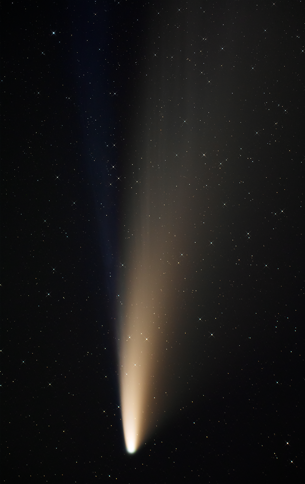 Comet C/2020 F3 (NEOWISE) in the evening sky over the Mojave Desert (Landers, California). Click the image for a larger version.